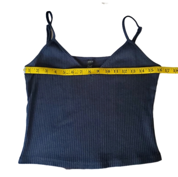 (Lot of 3)Women's Tanks w/Adjustable Straps Size Medium - Picture 5 of 15